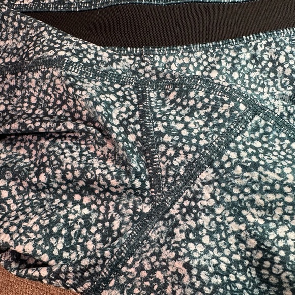 LULULEMON INSPIRE TIGHT II - Picture 4 of 13